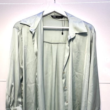 Hemdbluse in Satinoptik