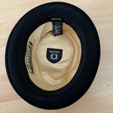 Brixton Fedora Hut mit Feder – Größe L 