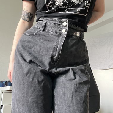 Grey baggy jeans