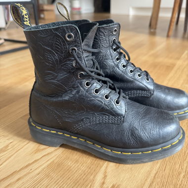 Dr. Martens LederStiefel Airwire 1460Pascal Emboss