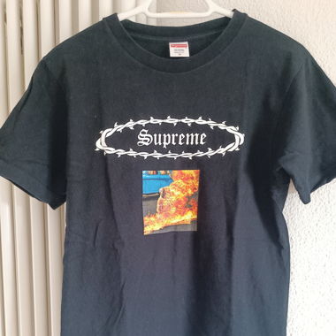 Supreme shirt