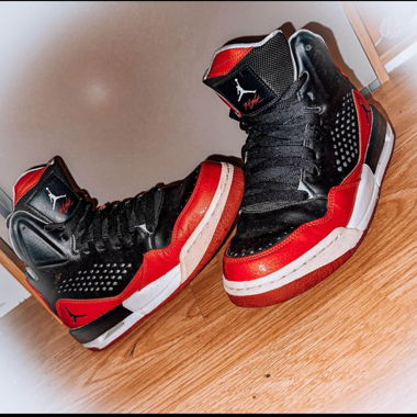 Jordan 4 Sneakers Special Edition