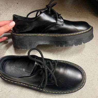 LOAFER SCHUHE