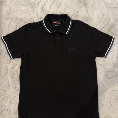 Polo noir Pierre Cardin