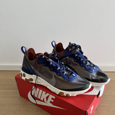 NEW! Nike React Element 87 Dusty Peach Gr. 42
