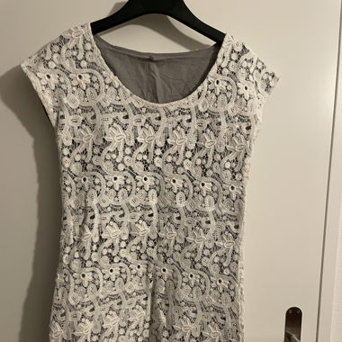 Robe dentelle 