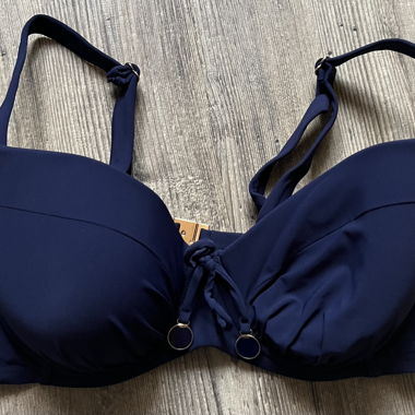dunkelblaues Bikini Oberteile von Beldona