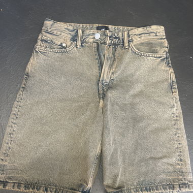 Jeans Shorts/ Bermudas