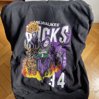 Milwaukee Bucks Hoodie from warren lotas