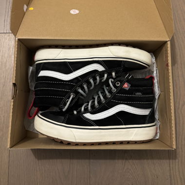 Vans Sk8-Hi MTE-2 black/white — Size EUR 38