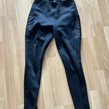 Women's black sport leggings