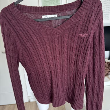 Hollister Knit Sweater XS