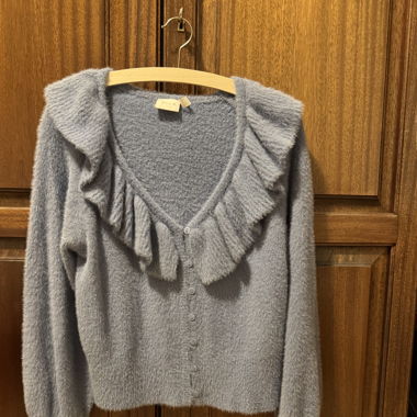 Eleganter Pullover blau mit V-Ausschnitt 