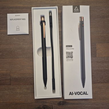 Stilo vocale AI per iPhone & iPad