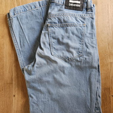 Jeans a zampa