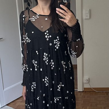 Blumenkleid Zara