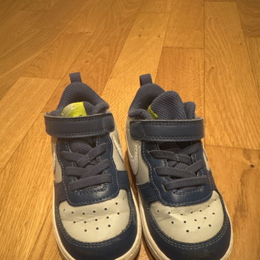 Nike Kinder Schuh 25 Grösse