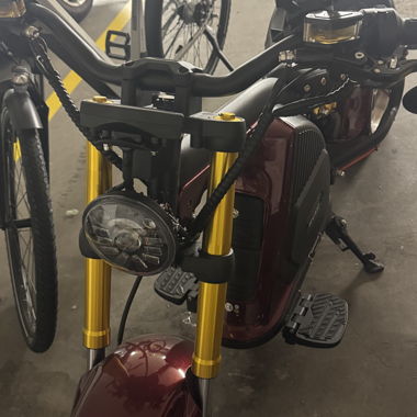 Electric scooter MGSD in Bordeaux red