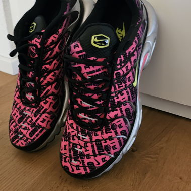 Nike Air Max Plus Mercurial 25
