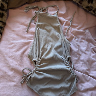 Body beige dos nu 