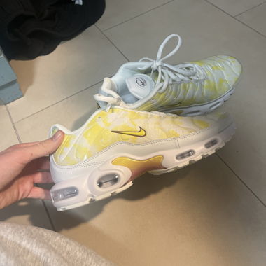 Yellow exclusive Tns Air shoes