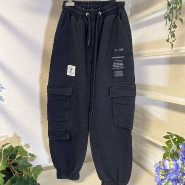 Baggy Trainerhosen mit Patch Details – XS
