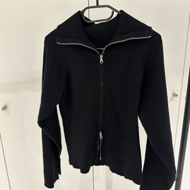 Black sweater with zipper