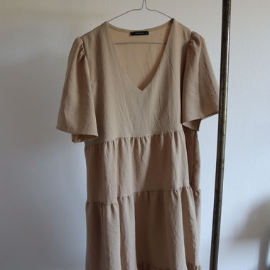 Beiges Kleid von Trendyol