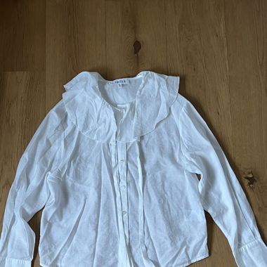 weisse Bluse