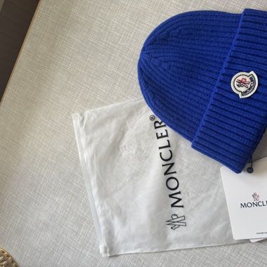 Bonnet moncler bleu 