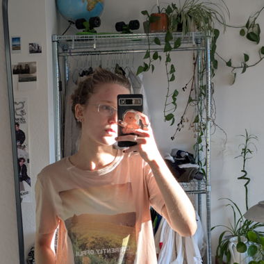 Rosa T-shirt mit Natur Print