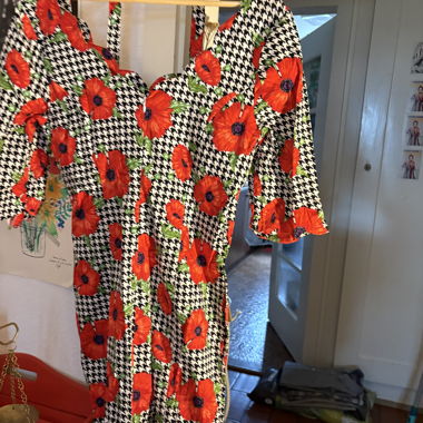 Voodoo Kleid mit Mohnblumenmuster XL