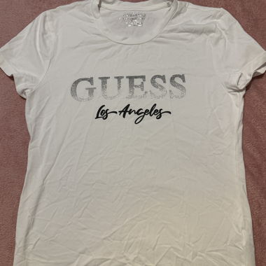 GUESS T-shirt