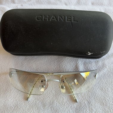 Lunettes de soleil Chanel