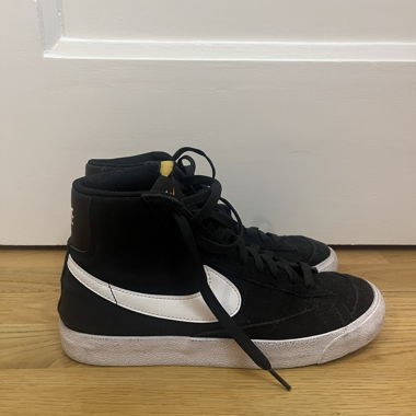 NIKE SB ZOOM BLAZER MID CHAUSSURE (BLACK WHITE)
