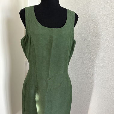 Leinenkleid in Waldgrün