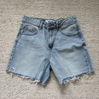 Short in jeans blu chiaro