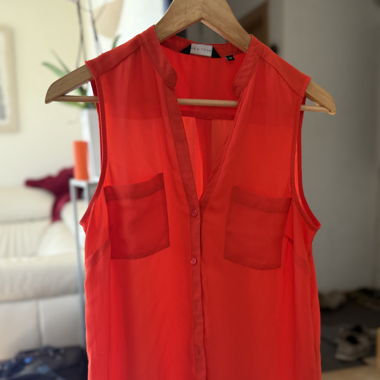 Chemise sans manches rouge