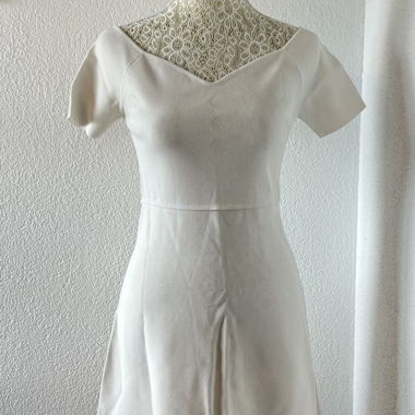 Robe Zara blanche en coupe A