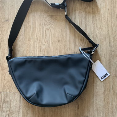 Borsa a tracolla nera RAINS