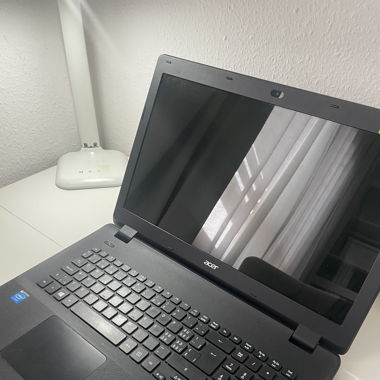 Ordinateur Acer noire 