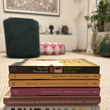 Bücher von Murakami, Schami & Kawakami