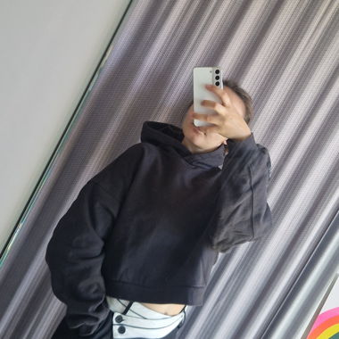 Pullover mit Kapuze