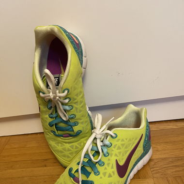 Sneakers, hellgrün-violett, Nike