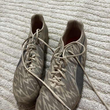 Allrounder spiked shoes