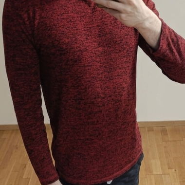 Dünner Pulli rot-schwarz