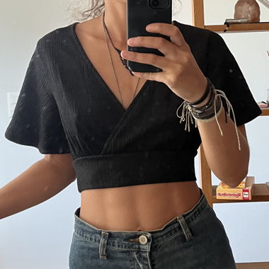 schwarze cropped Bluse MONKI