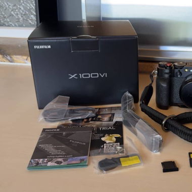 Fujifilm X100VI Schwarz  SMALLRIG X100VI 