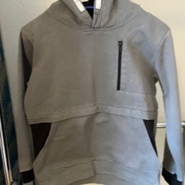 Reloade Sweater Child Size 12 Years.