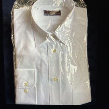 Due nuove camicie da uomo taglia 38